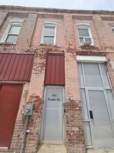 101 E Trade St, Sanford, NC for lease Building Photo- Image 1 of 7