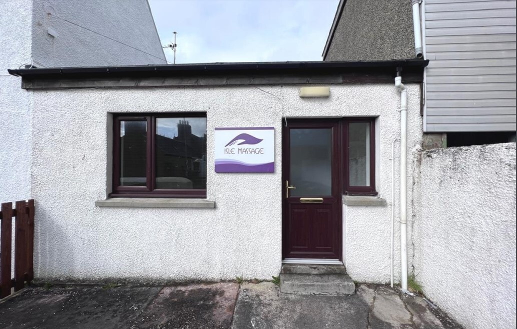 38 Church St, Stornoway for sale Primary Photo- Image 1 of 1