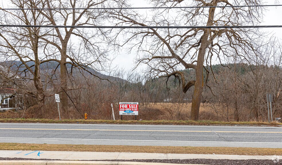 17 E Main St, Canaan, CT for sale - Primary Photo - Image 1 of 1