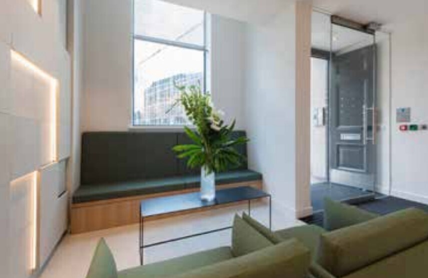 149 Hammersmith Rd, London for lease - Interior Photo - Image 3 of 6