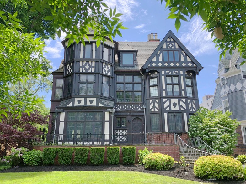 200 Summer St, Buffalo, NY for sale - Primary Photo - Image 1 of 1