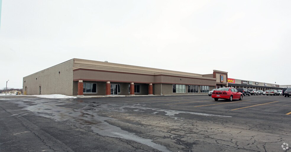 1240-1270 Bellefontaine St, Wapakoneta, OH for lease - Primary Photo - Image 1 of 10