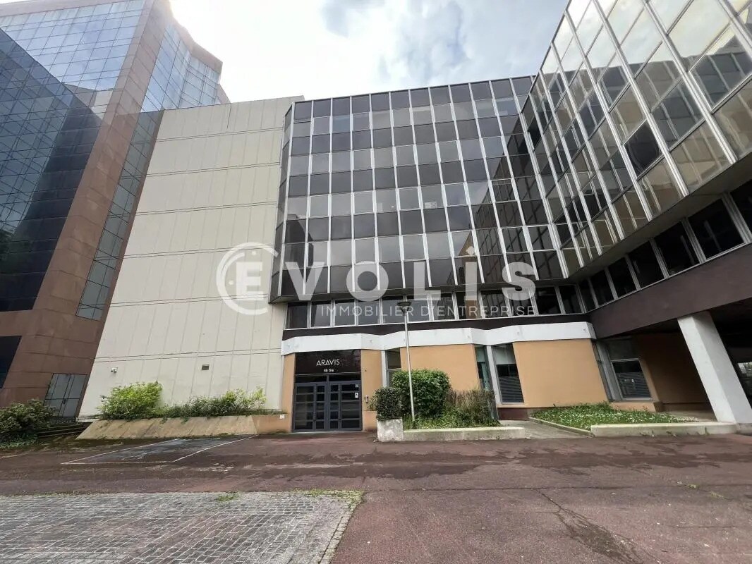Office in Fontenay-sous-Bois for lease Building Photo- Image 1 of 11