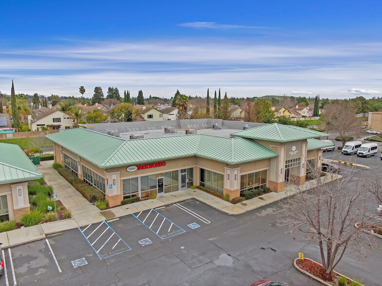 4851 Lone Tree Way, Antioch, CA for lease - Building Photo - Image 1 of 10