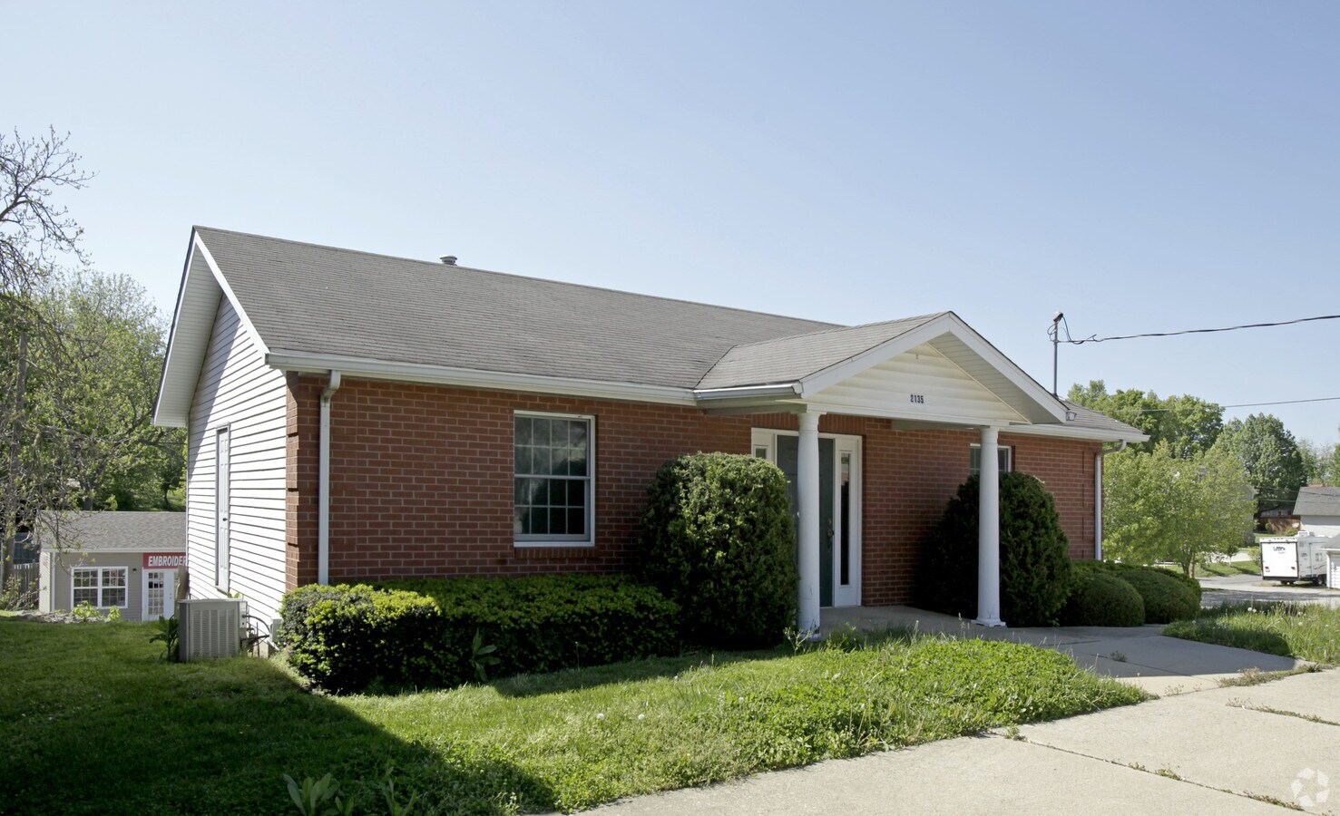2135 N Center St, Maryville, IL 62062