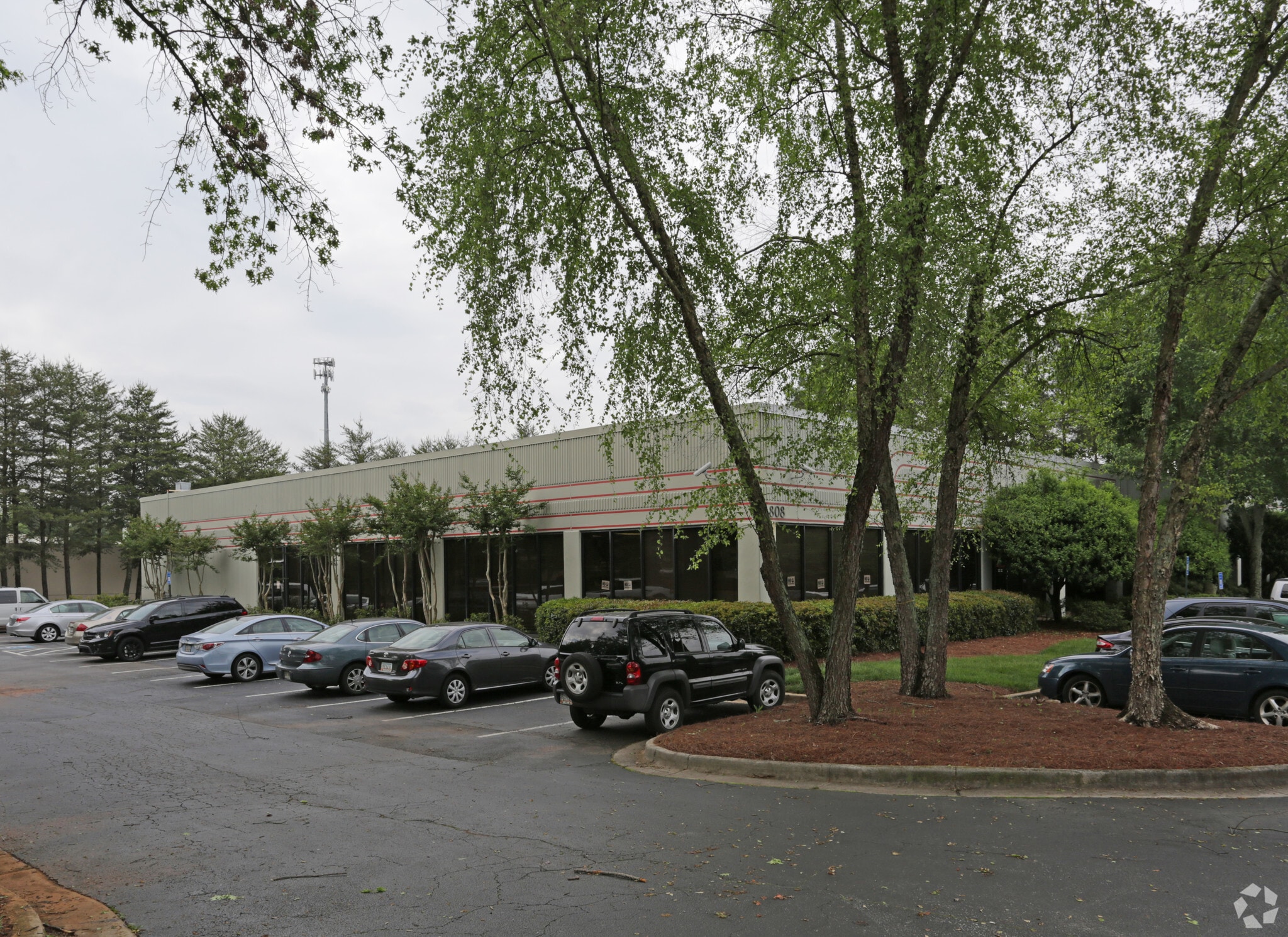 808 Park North Blvd, Clarkston, GA for lease Building Photo- Image 1 of 24