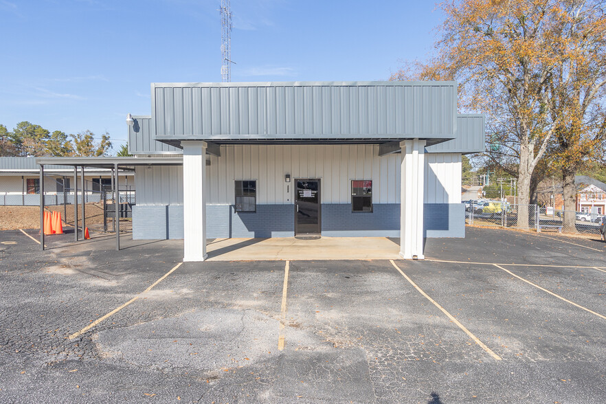 200 Lee Ln, Seneca, SC for sale - Primary Photo - Image 1 of 1