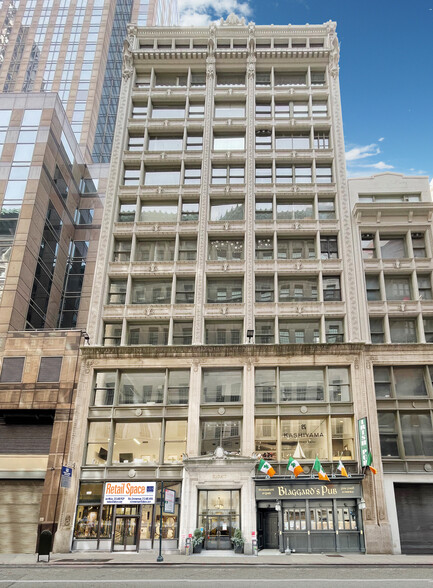 8 W 38th St, New York, NY for lease - Building Photo - Image 2 of 3