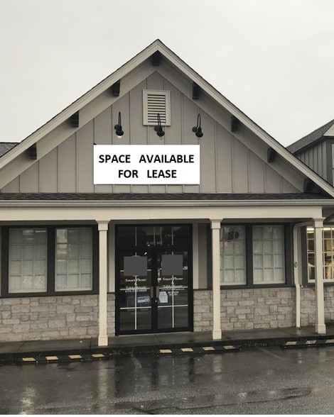 27 Golf Crest Dr, Acworth, GA for sale - Building Photo - Image 1 of 1