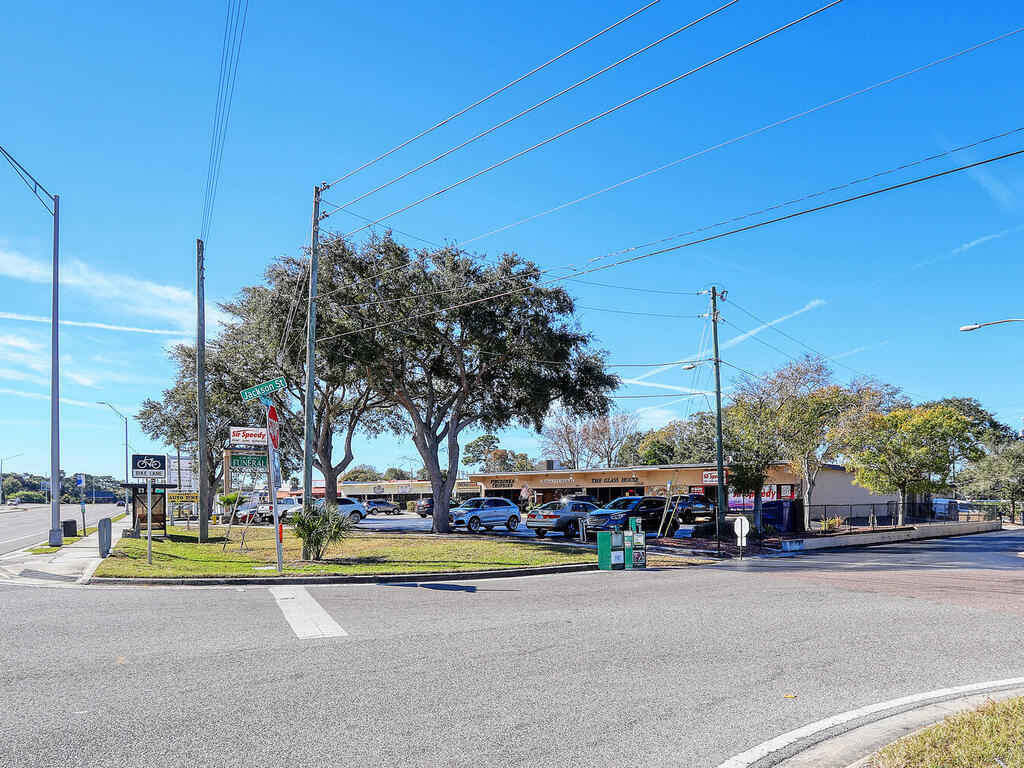12509 Ulmerton Rd, Largo, FL for sale Primary Photo- Image 1 of 1