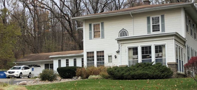 3625 Douglas Ave, Kalamazoo, MI for sale Primary Photo- Image 1 of 1