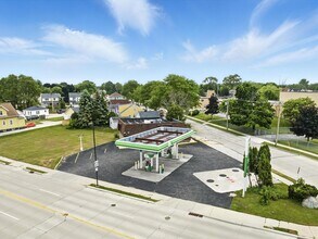 2420 Calumet Dr, Sheboygan, WI - AERIAL  map view - Image1