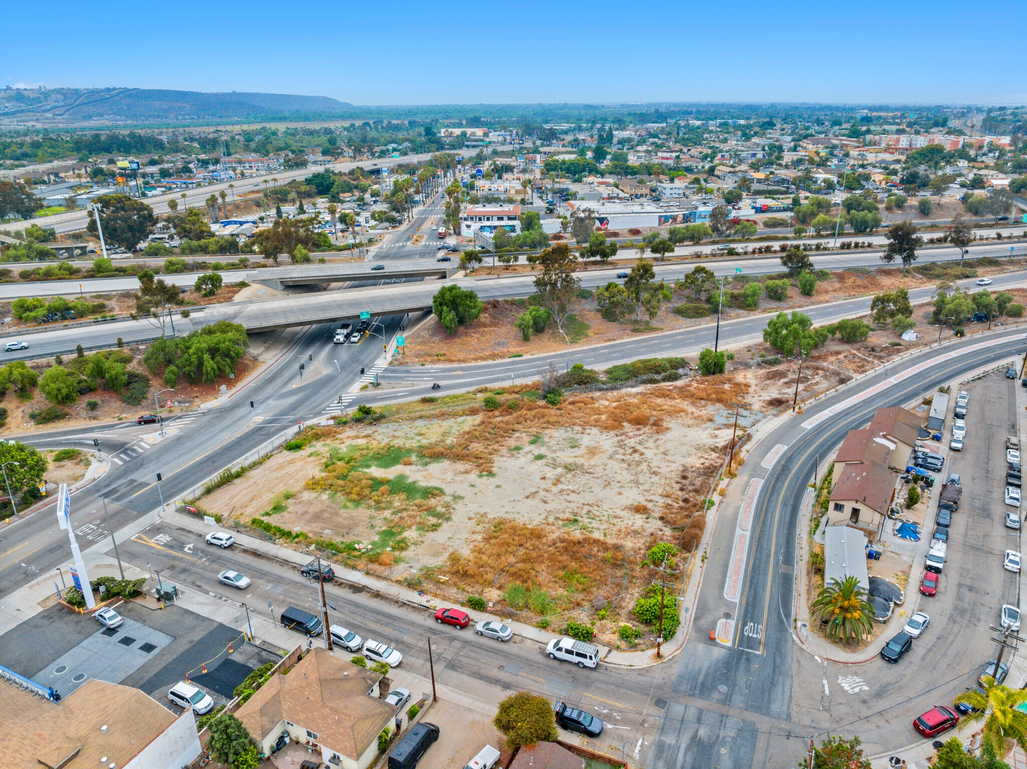 299 E San Ysidro Blvd, San Ysidro, CA for lease Building Photo- Image 1 of 4
