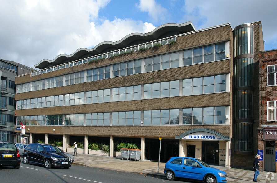 1394-1410 High Rd, London for sale - Primary Photo - Image 1 of 1