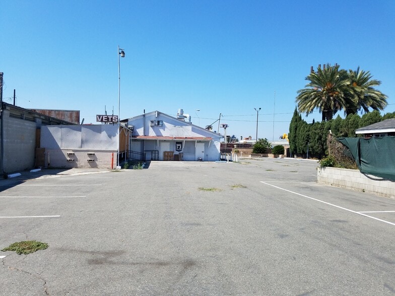 2805 E South St, Long Beach, CA for sale - Building Photo - Image 2 of 8