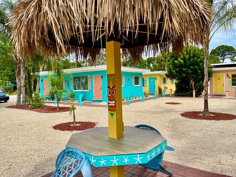 1900 Manasota Beach Rd, Englewood, FL for sale - Building Photo - Image 3 of 79