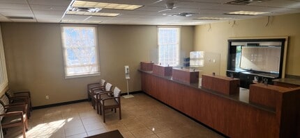 159 E Valley St, Abingdon, VA for lease Building Photo- Image 2 of 14