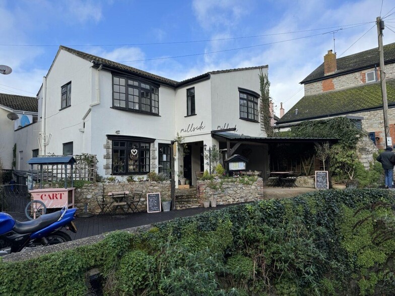 1 Mill Ln, Lyme Regis for sale - Building Photo - Image 2 of 4