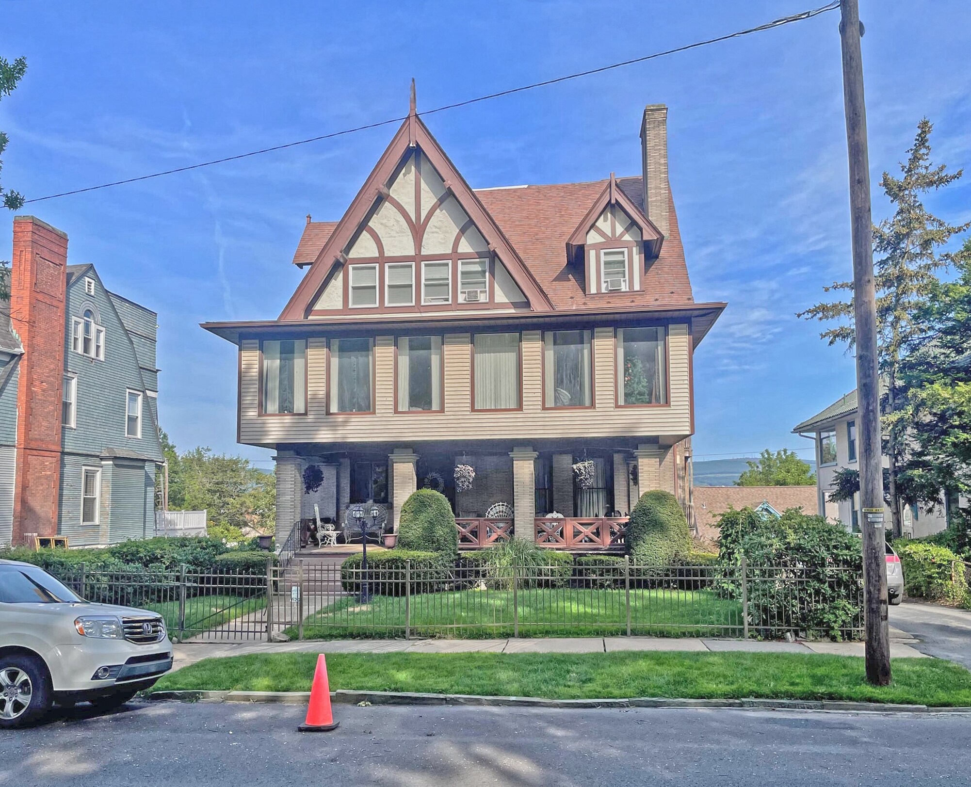 629 Clay Ave, Scranton, PA for sale Primary Photo- Image 1 of 1