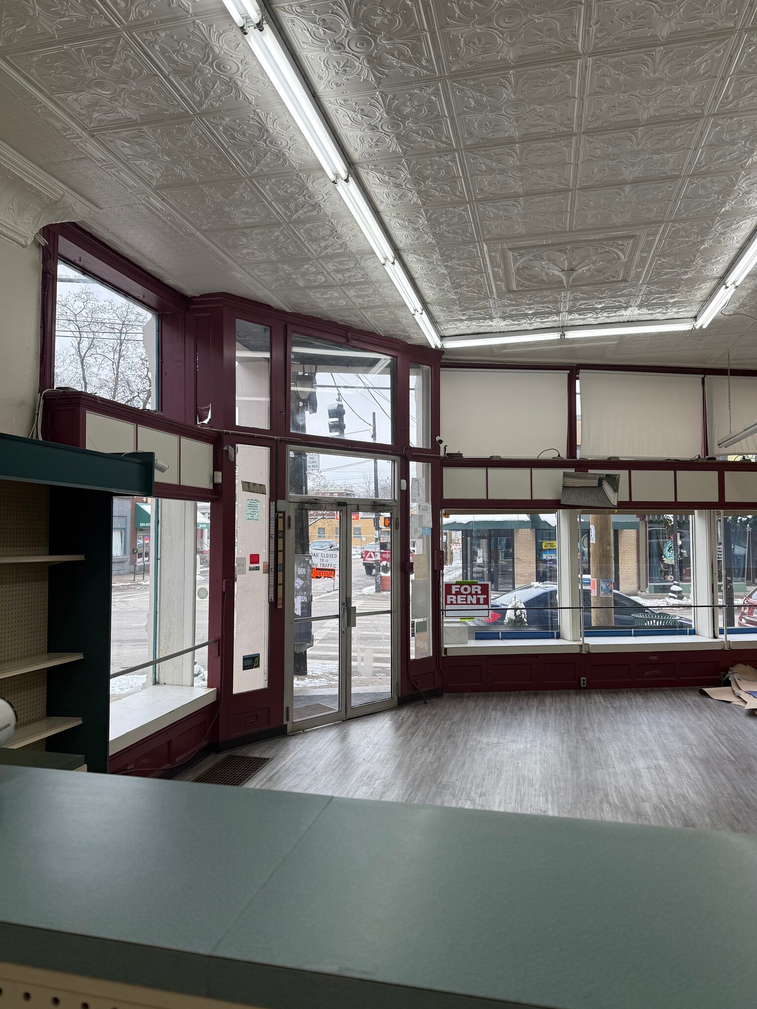 4185-4187 Hamilton Ave, Cincinnati, OH for lease Building Photo- Image 1 of 2