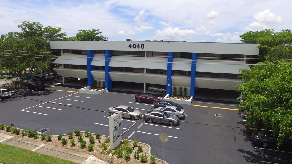 4048 Evans Ave, Fort Myers, FL for sale - Building Photo - Image 1 of 1