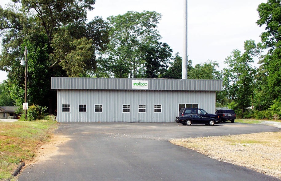 909 Clay Rd SW, Mableton, GA for sale - Primary Photo - Image 1 of 1