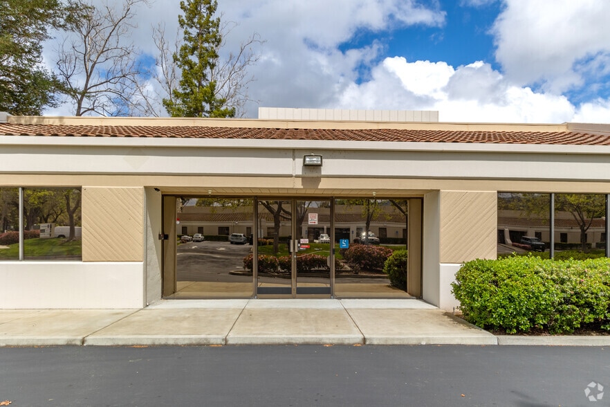 101 Cooper Ct, Los Gatos, CA for lease - Building Photo - Image 1 of 13