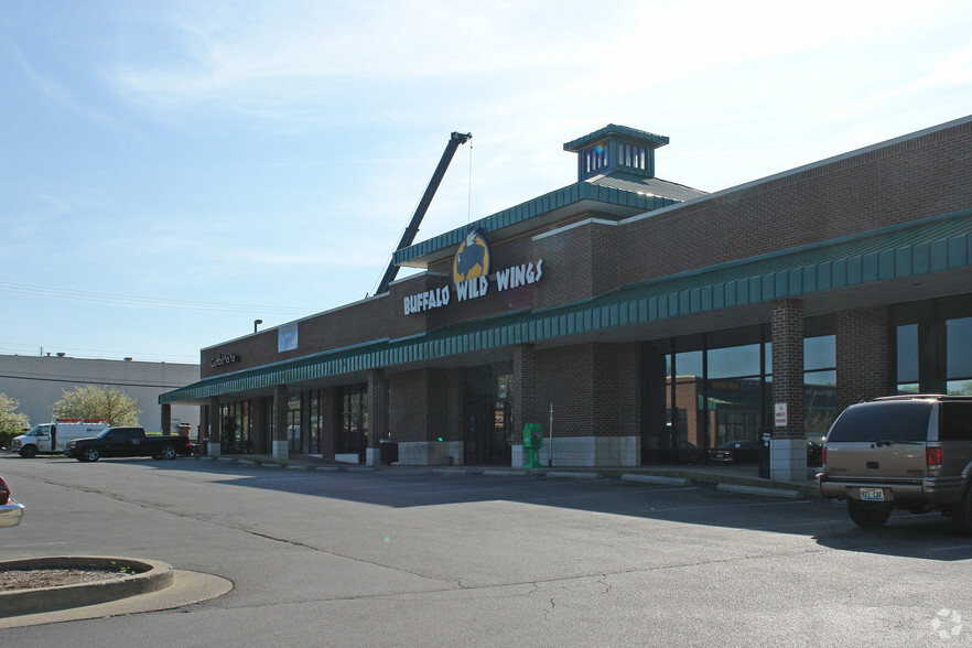 1080 S Broadway, Lexington, KY for lease - Building Photo - Image 2 of 8