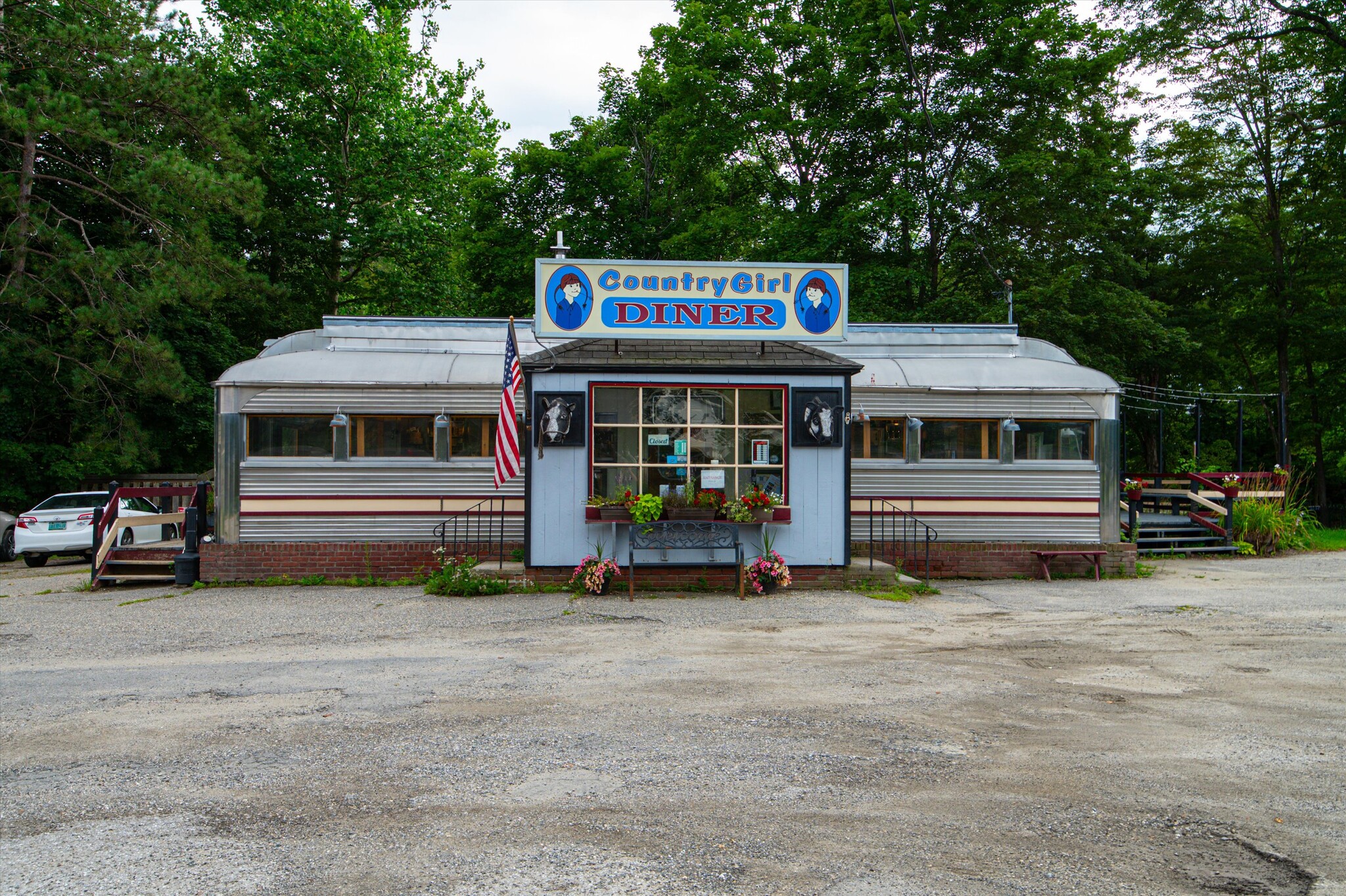 46 Vermont Route 103 S -1, Chester, VT for sale Primary Photo- Image 1 of 1