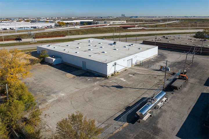 770 Larsen Ln, Bensenville, IL for lease - Building Photo - Image 3 of 19