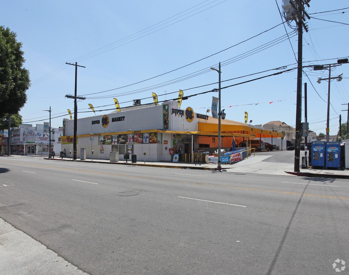 2250 W Pico Blvd, Los Angeles, CA 90006 Retail for Lease
