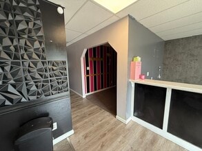 2230 Pine Ave, Niagara Falls, NY for lease Interior Photo- Image 2 of 14