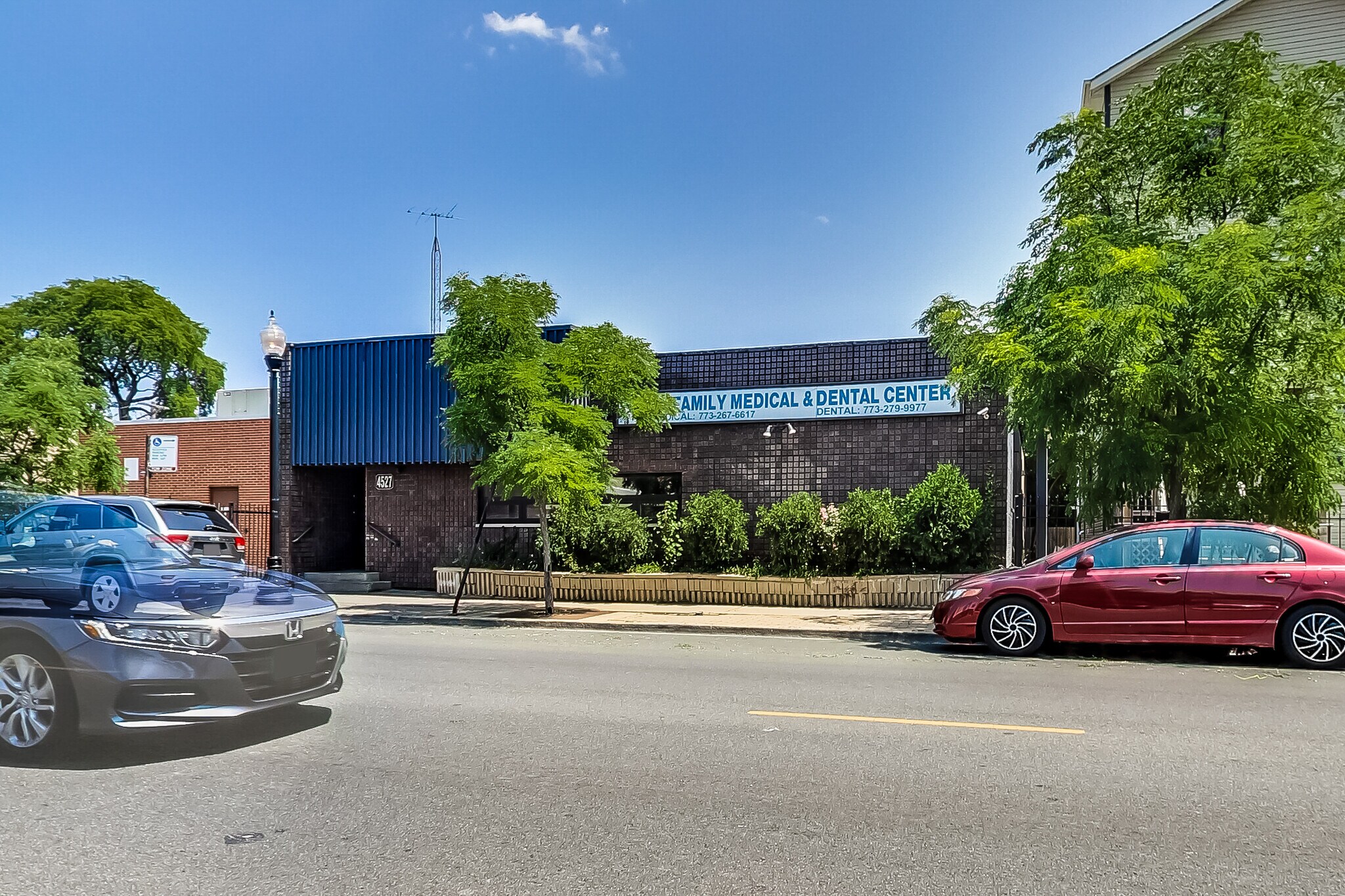 4527 N Pulaski Rd, Chicago, IL 60630