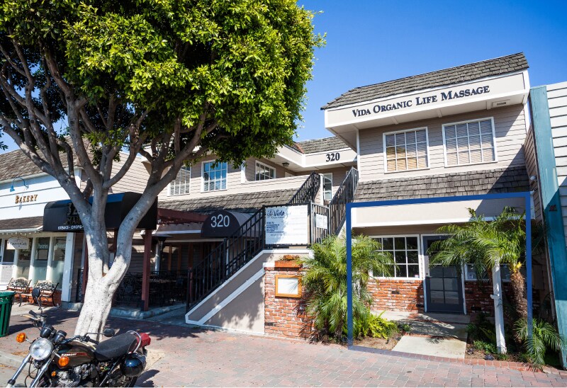 300320 Main St, Seal Beach, CA 90740