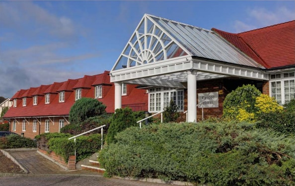 98 Bath Rd, Reading for sale Primary Photo- Image 1 of 1