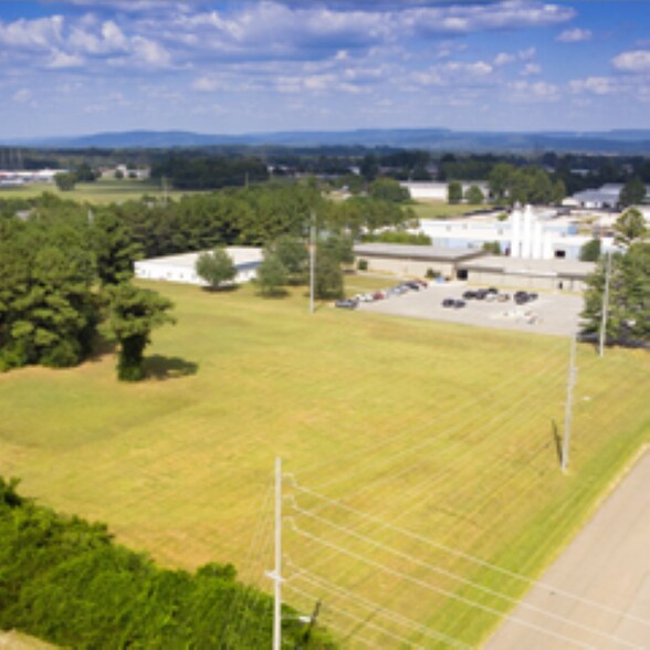 3415 Stanwood Blvd, Huntsville, AL for lease - Building Photo - Image 2 of 4