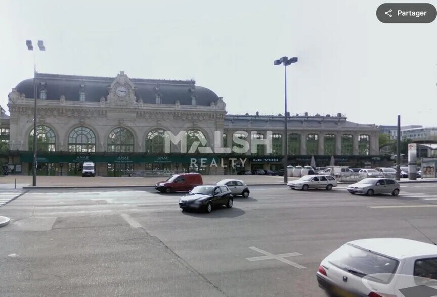 Retail in Lyon for lease - Building Photo - Image 3 of 5