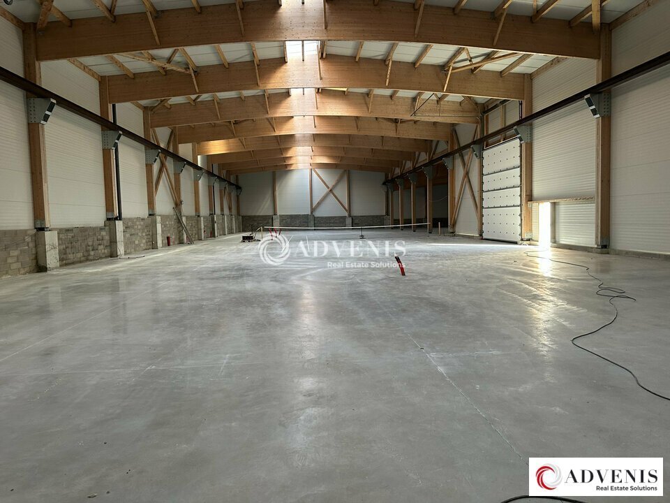 Flex in Bassens for sale Building Photo- Image 1 of 10
