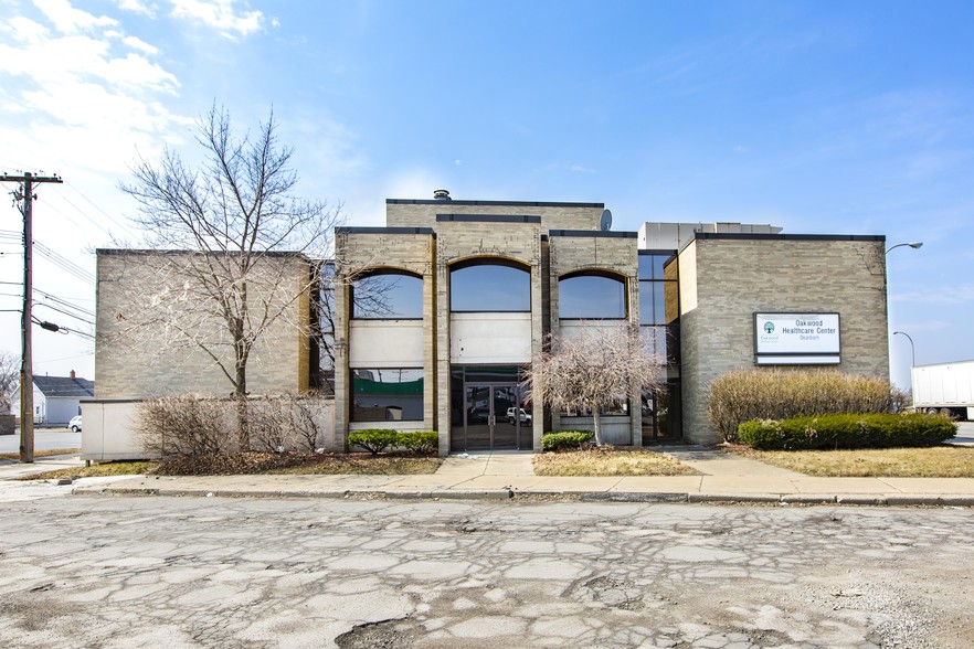 10151 Michigan Ave, Dearborn, MI for lease - Building Photo - Image 2 of 3