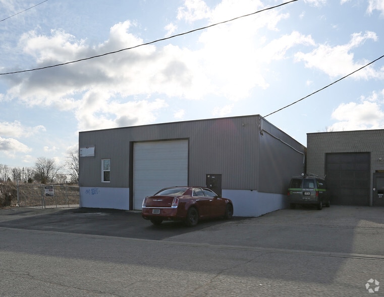 27 Jarvis St, Cambridge, ON for sale - Primary Photo - Image 1 of 1