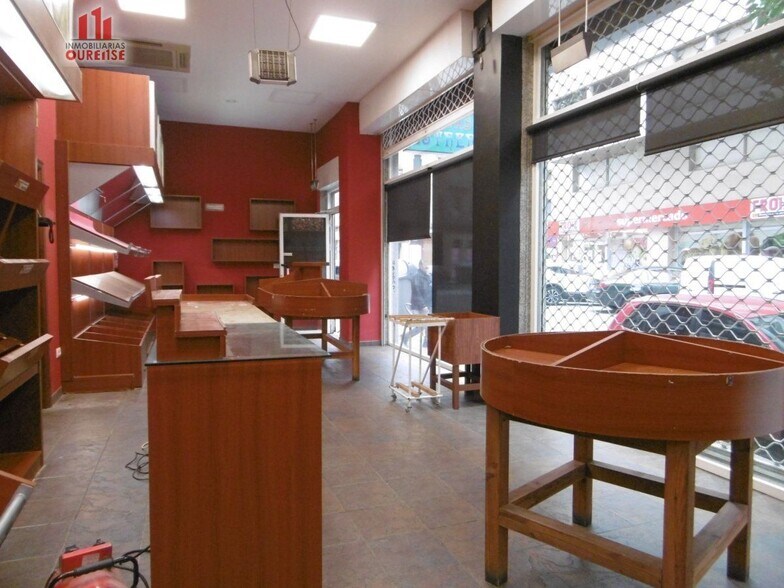 Retail in Ourense, Orense for lease - Building Photo - Image 3 of 12