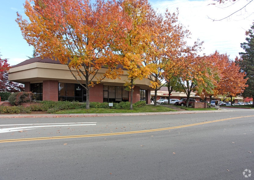 11990 Heritage Oak Pl, Auburn, CA for lease - Building Photo - Image 2 of 20