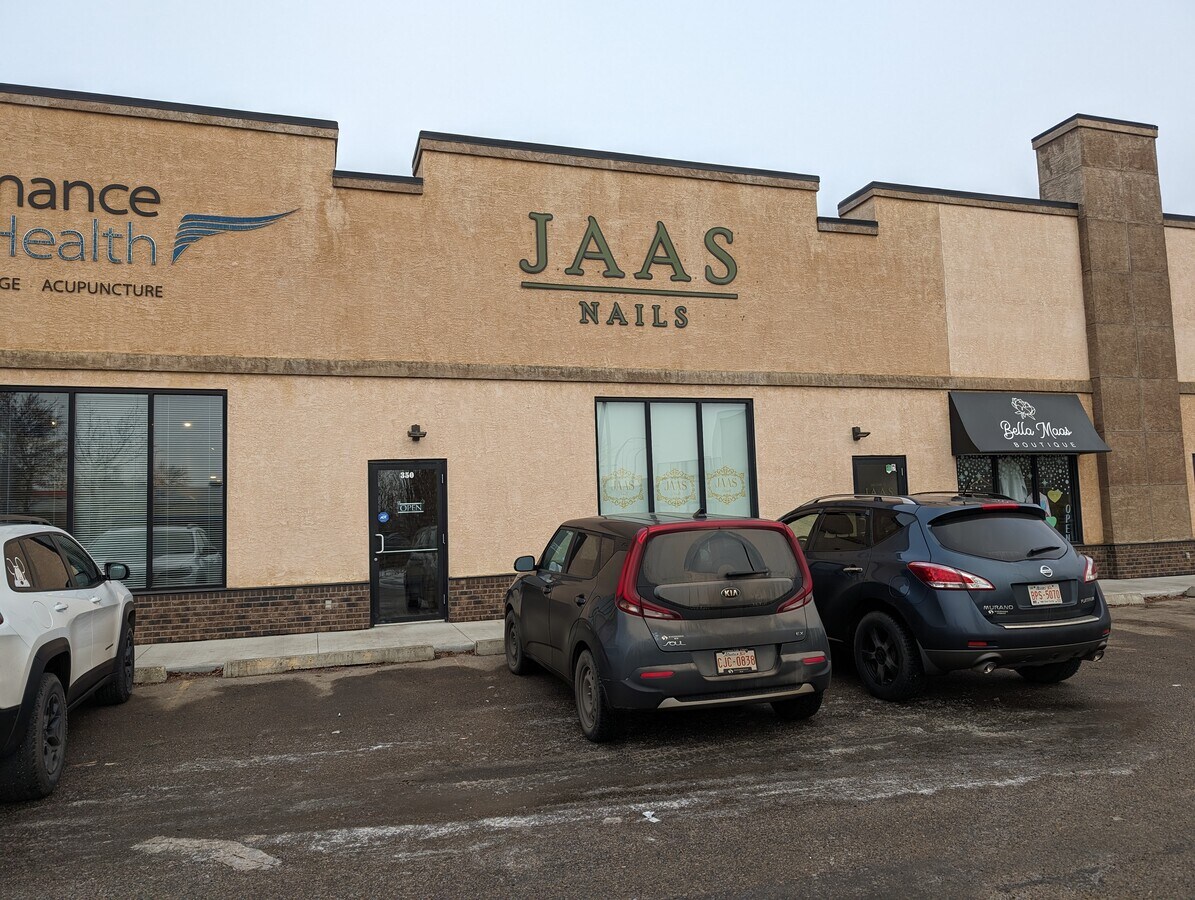 5 Giroux Rd, St. Albert, AB T8N 6J8