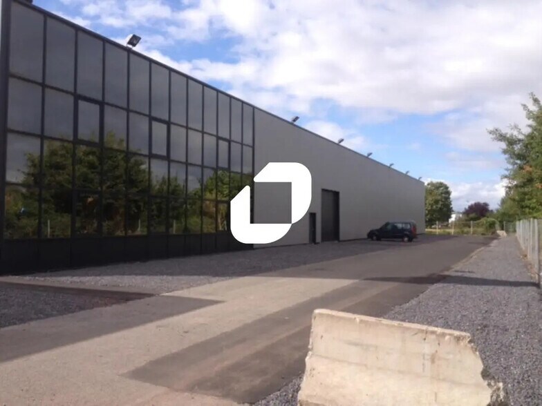 Office in Libercourt for lease - Building Photo - Image 1 of 15