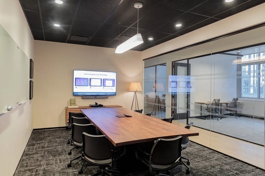 776 6th Ave, New York, NY for lease - Interior Photo - Image 3 of 12