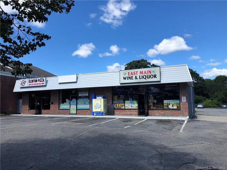 17 E Main St, Clinton, CT for lease - Building Photo - Image 1 of 6