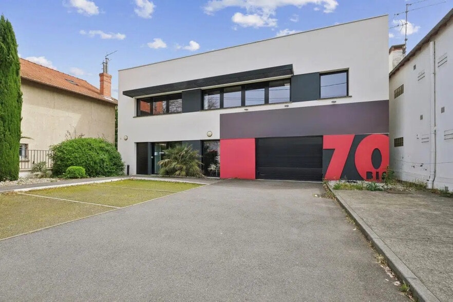 Flex in Toulouse for lease - Building Photo - Image 2 of 14