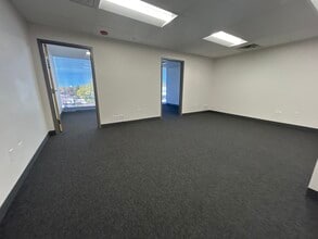 3525 W Peterson Ave, Chicago, IL for lease Building Photo- Image 2 of 5