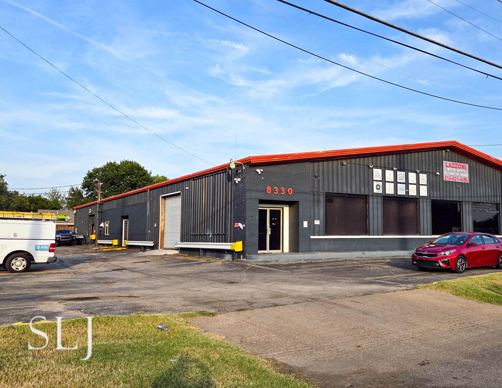 8326-8330 Harry Hines Blvd, Dallas, TX for lease Building Photo- Image 1 of 9