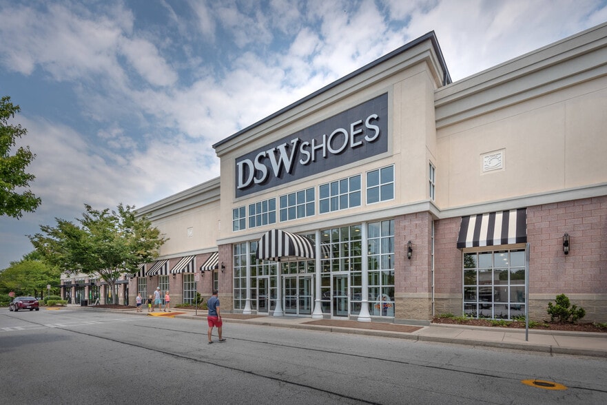 3755 Carmia Dr SW, Atlanta, GA for lease - Building Photo - Image 2 of 5